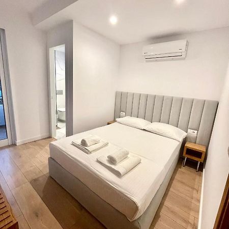Hotel Aulona Sarande Bagian luar foto