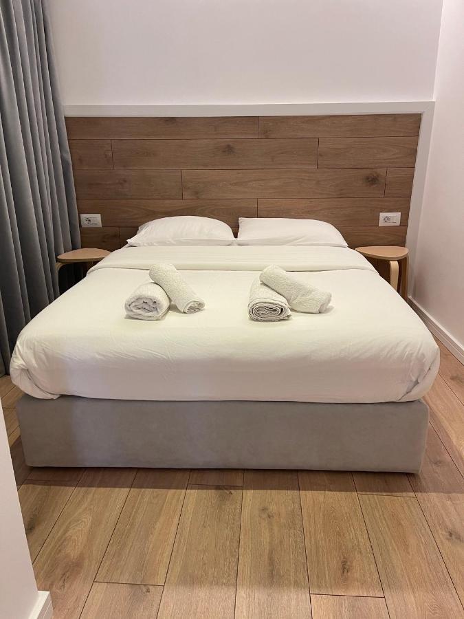 Hotel Aulona Sarande Bagian luar foto