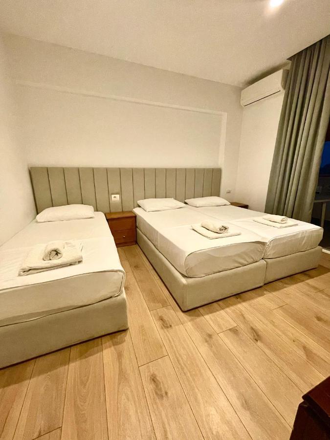 Hotel Aulona Sarande Bagian luar foto