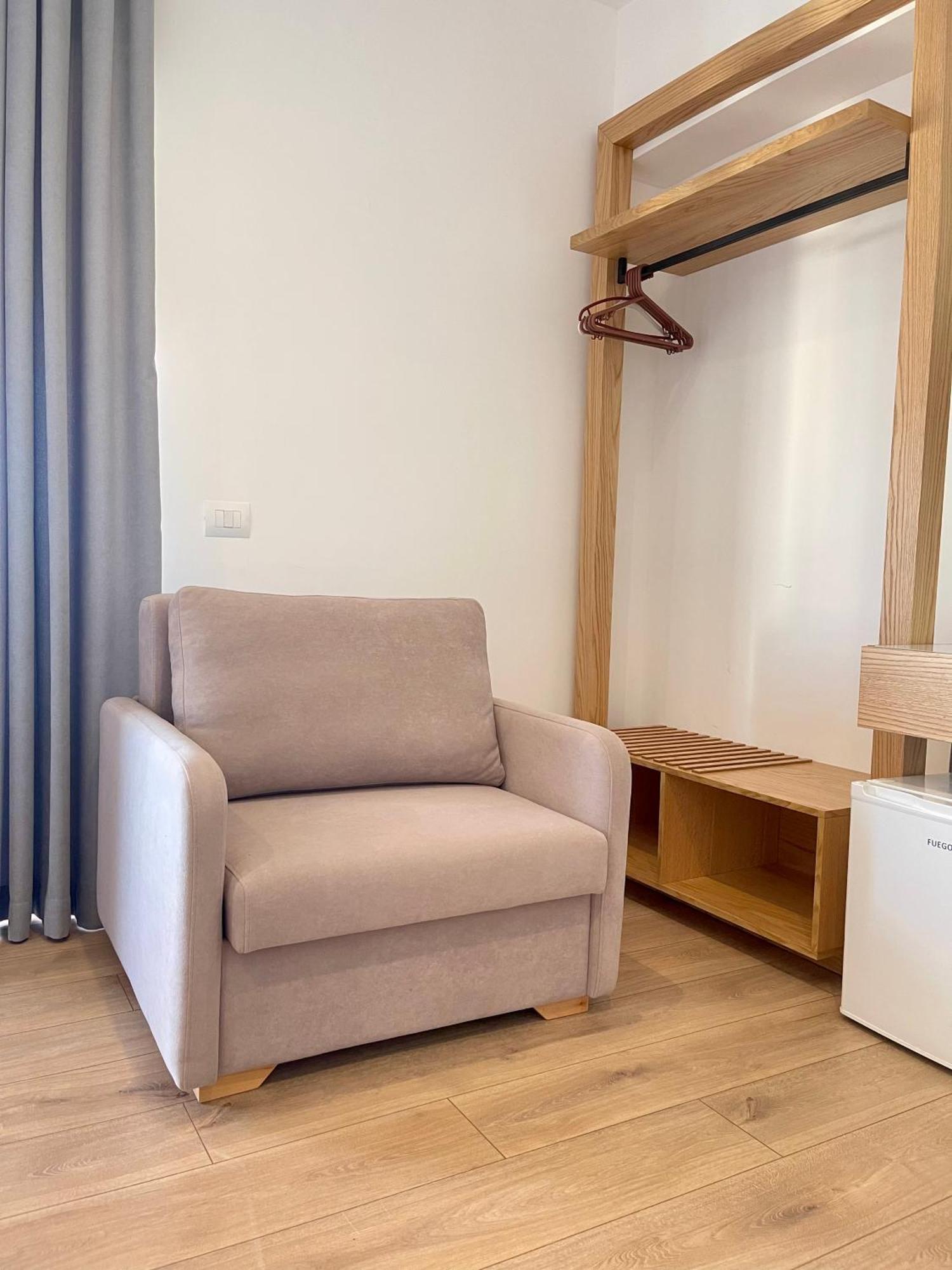 Hotel Aulona Sarande Bagian luar foto